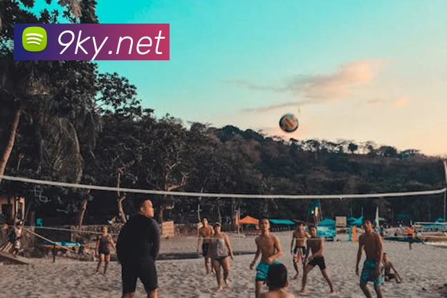 篮球比分即时播报：NBA赛程结果与球队排名更新